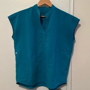 Figs Rafaela scrub top